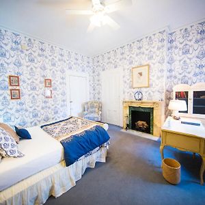 Queen Room #1